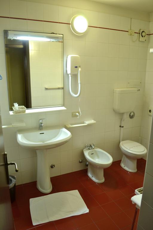 Hotel Ezzelino San Zenone Kültér fotó