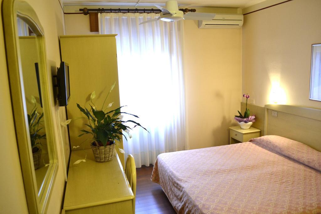 Hotel Ezzelino San Zenone Kültér fotó