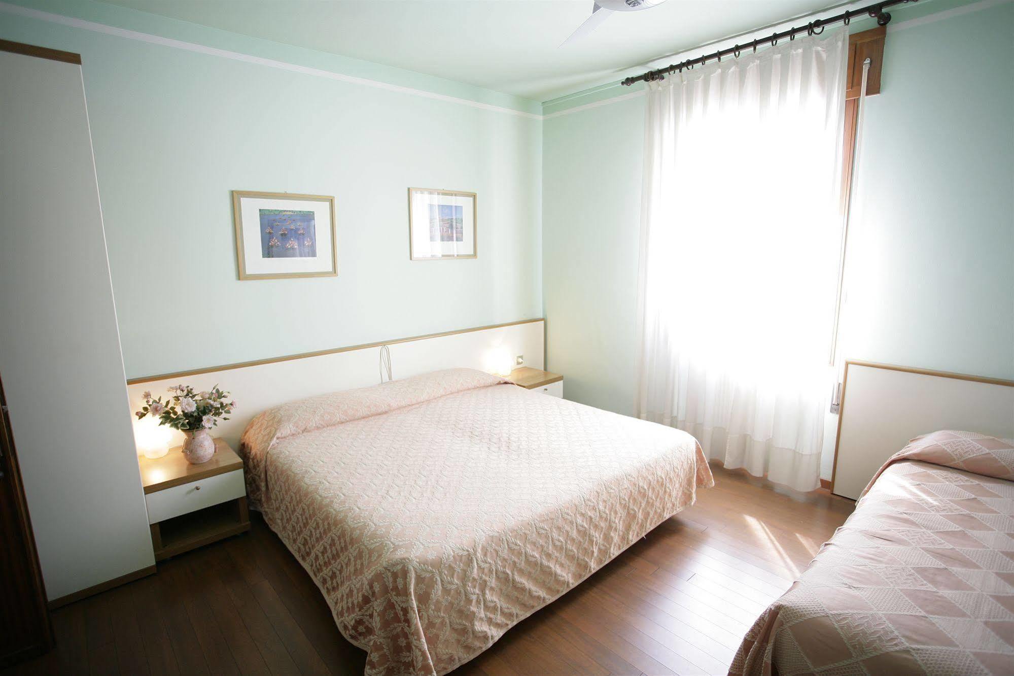 Hotel Ezzelino San Zenone Kültér fotó